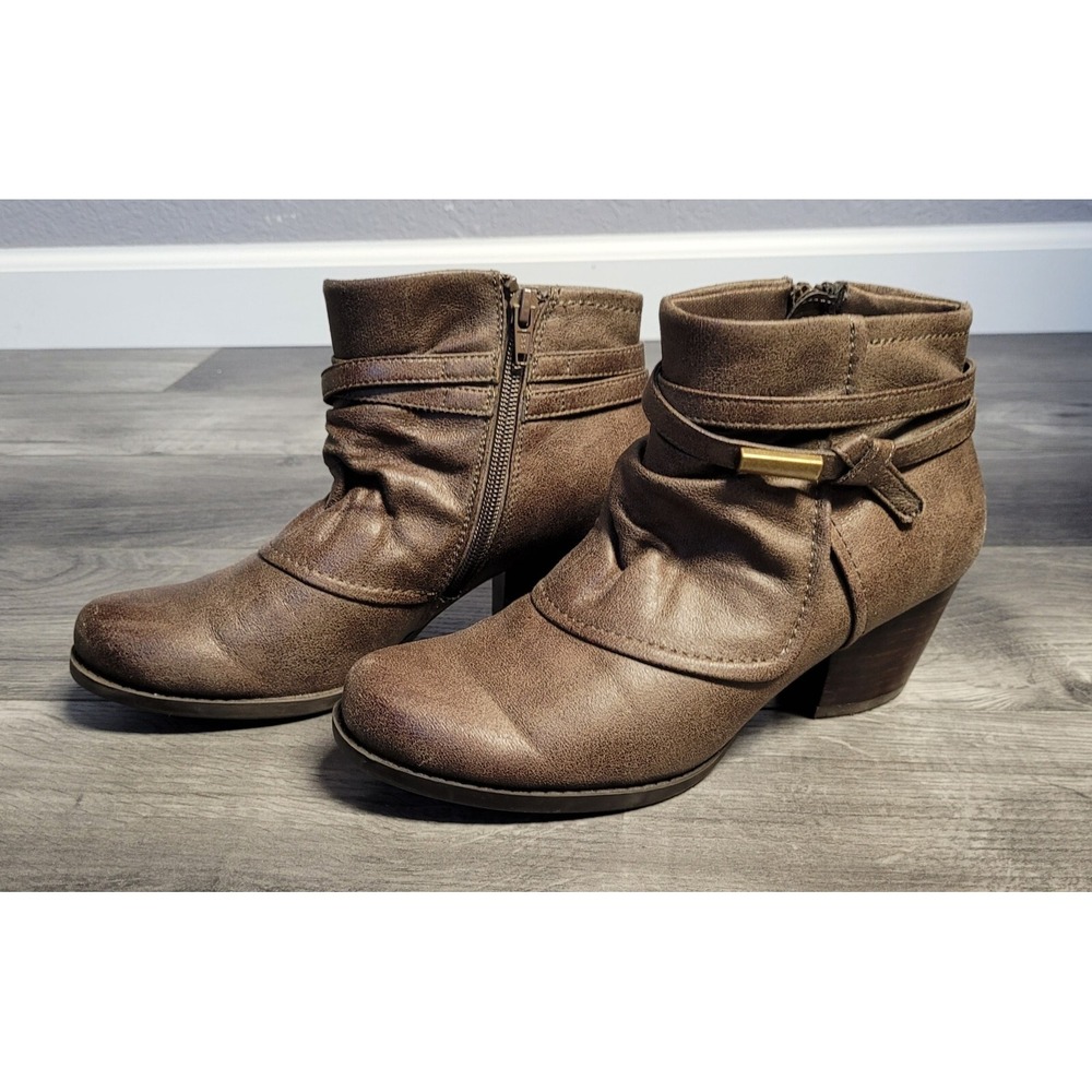 Baretraps Women's Ankel Boot Rhapsody Size 6M Brown